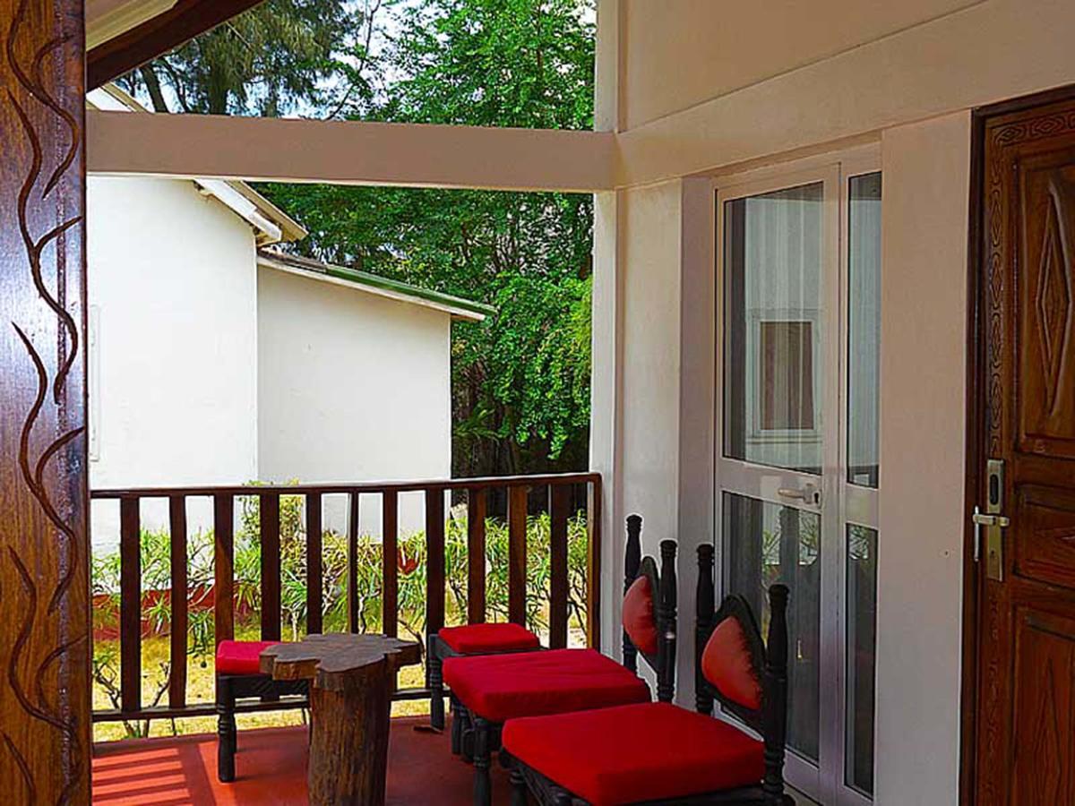 Hotel Village Vacances Awale Plage Grand-Popo Bagian luar foto
